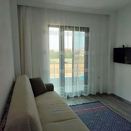 Geyikli Sahilde 1+1 Cati Kati B1 Hotel Ezine